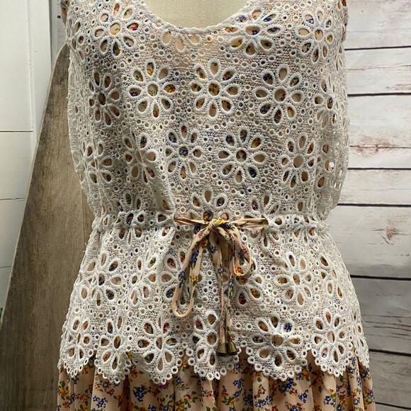 Trendology Boho Chic Sleeveless Summer Dress NWT Small Eyelet Lace Floral Mini - Picture 3 of 13